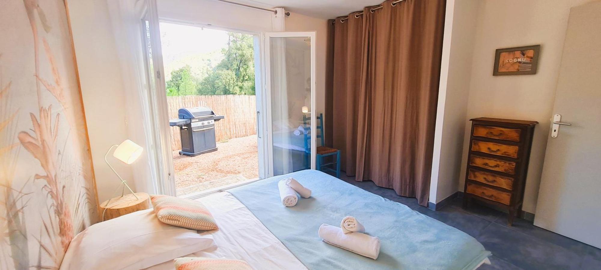 Appt RDC 90 m2 NEUF climatisé rivière et plage Sainte-Lucie-de-Porto-Vecchio Extérieur photo