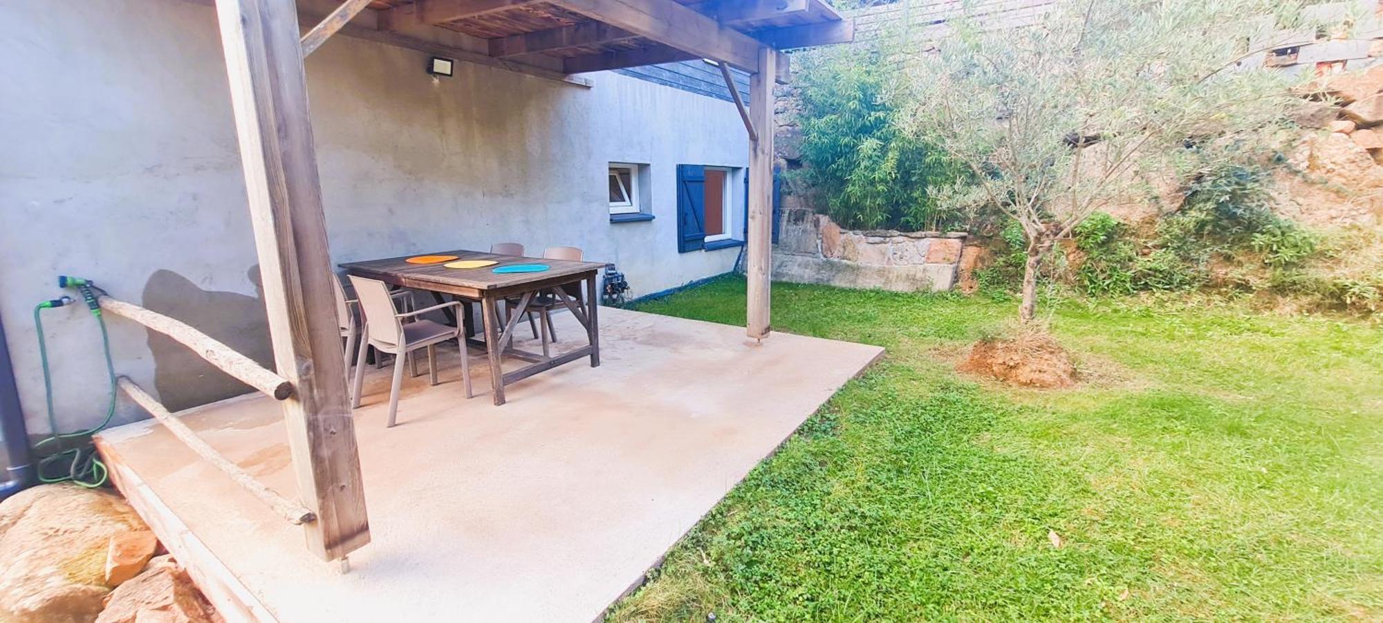 Appt RDC 90 m2 NEUF climatisé rivière et plage Sainte-Lucie-de-Porto-Vecchio Extérieur photo
