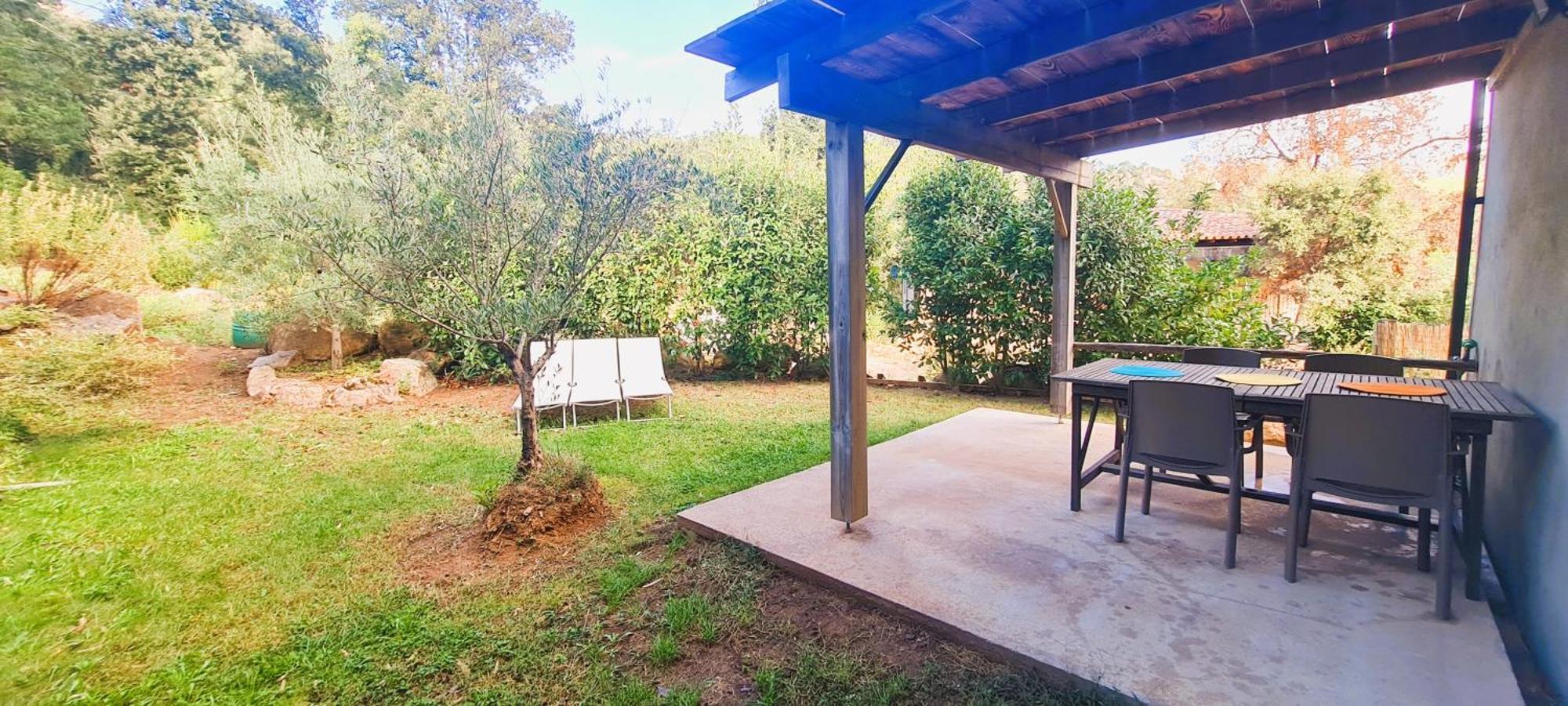 Appt RDC 90 m2 NEUF climatisé rivière et plage Sainte-Lucie-de-Porto-Vecchio Extérieur photo